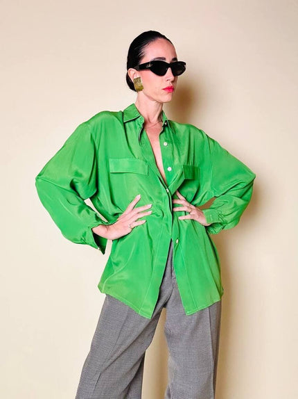 Camicia in pura seta verde pisello “Sovrana”