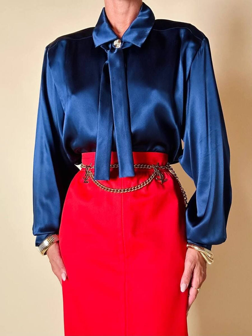 Longuette rossa con abbottonatura posteriore “Yves Saint Laurent”