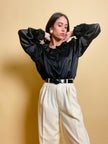 Camicia in raso di seta nero con rouches e bottoni gioiello
