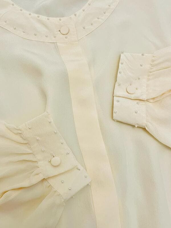 Camicia in seta avorio con micro perle