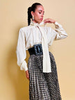 Camicia in seta Jaquard avorio con grande fiocco al collo