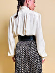 Camicia in seta Jaquard avorio con grande fiocco al collo