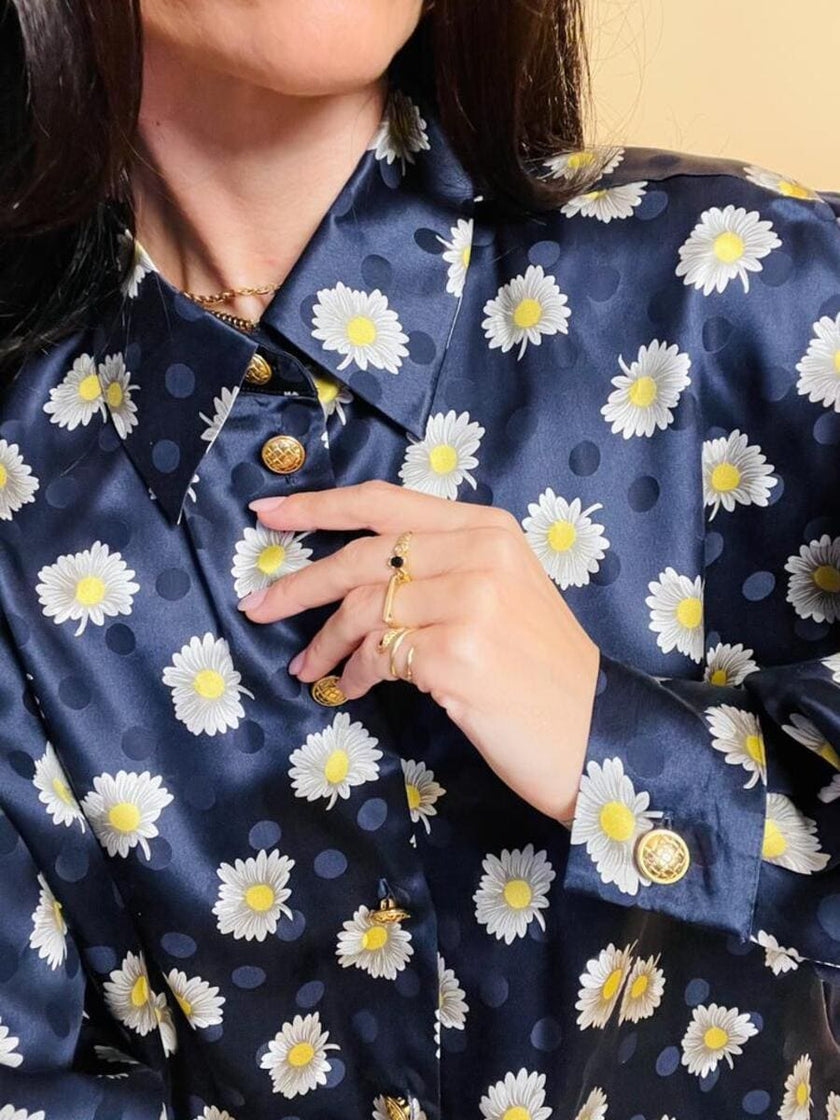 Camicia in raso di seta Jaquard blu notte fantasia margherite