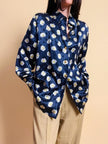 Camicia in raso di seta Jaquard blu notte fantasia margherite
