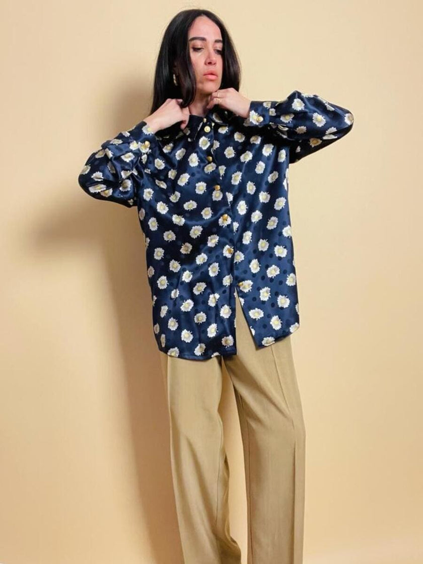 Camicia in raso di seta Jaquard blu notte fantasia margherite