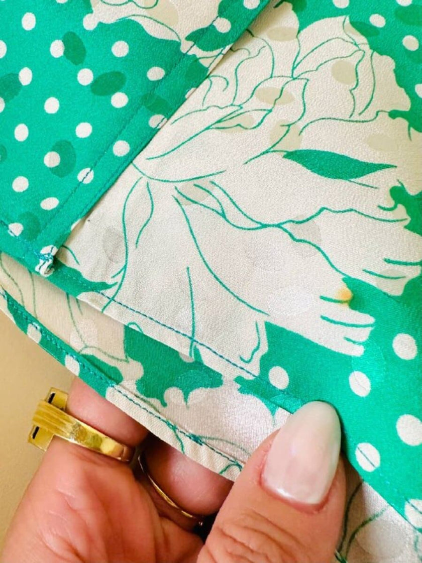 Camicia oversize in seta Jacquard fantasia floreale verde e bianca “Ballon”