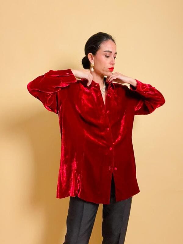 Camicia in velluto rosso scarlatto e seta
