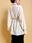 Camicia oversize in seta avorio con abbottonatura asimmetrica “Gigi Pary”
