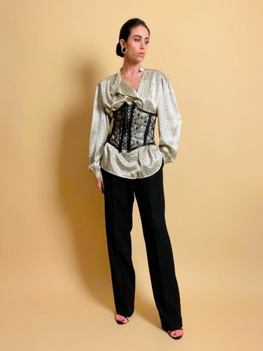 Camicia sartoriale in raso ivory con micro fantasia nera