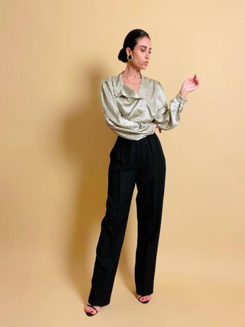 Camicia sartoriale in raso ivory con micro fantasia nera