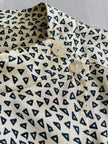 Camicia sartoriale in raso ivory con micro fantasia nera