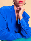 Camicia sartoriale in seta blu Majorelle