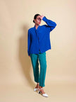 Camicia sartoriale in seta blu Majorelle