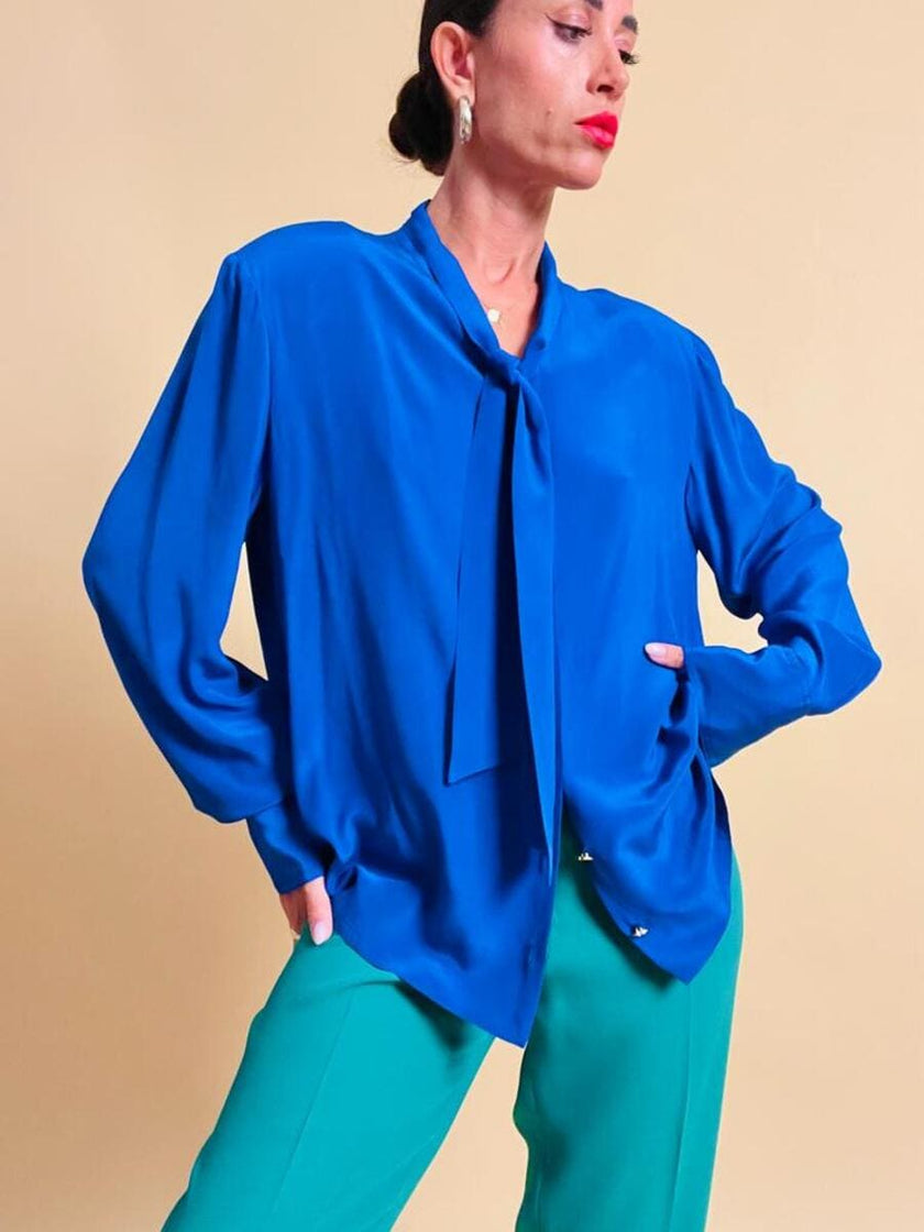 Camicia sartoriale in seta blu Majorelle