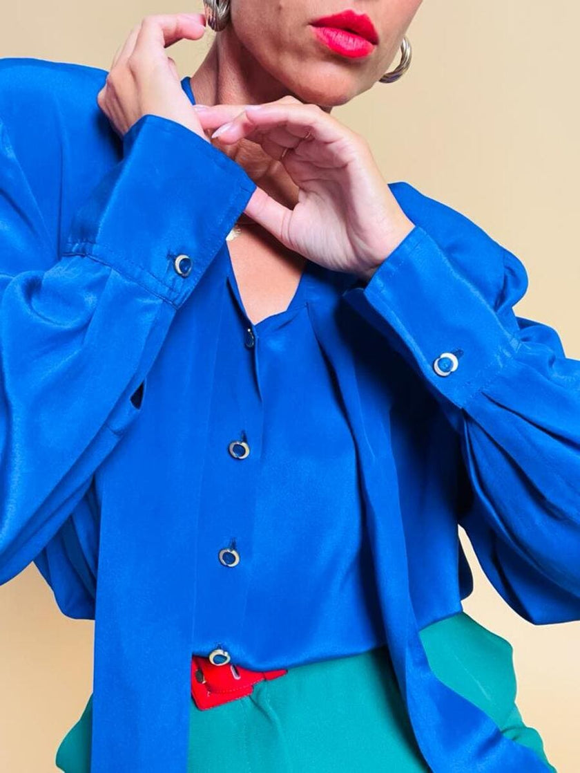 Camicia sartoriale in seta blu Majorelle