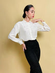 Camicia in seta avorio con pizzo ricamato a mano
