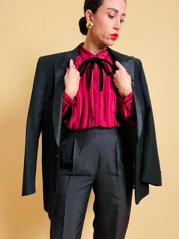 Camicia in seta Jaquard bordeaux a righe con fili di lamè oro