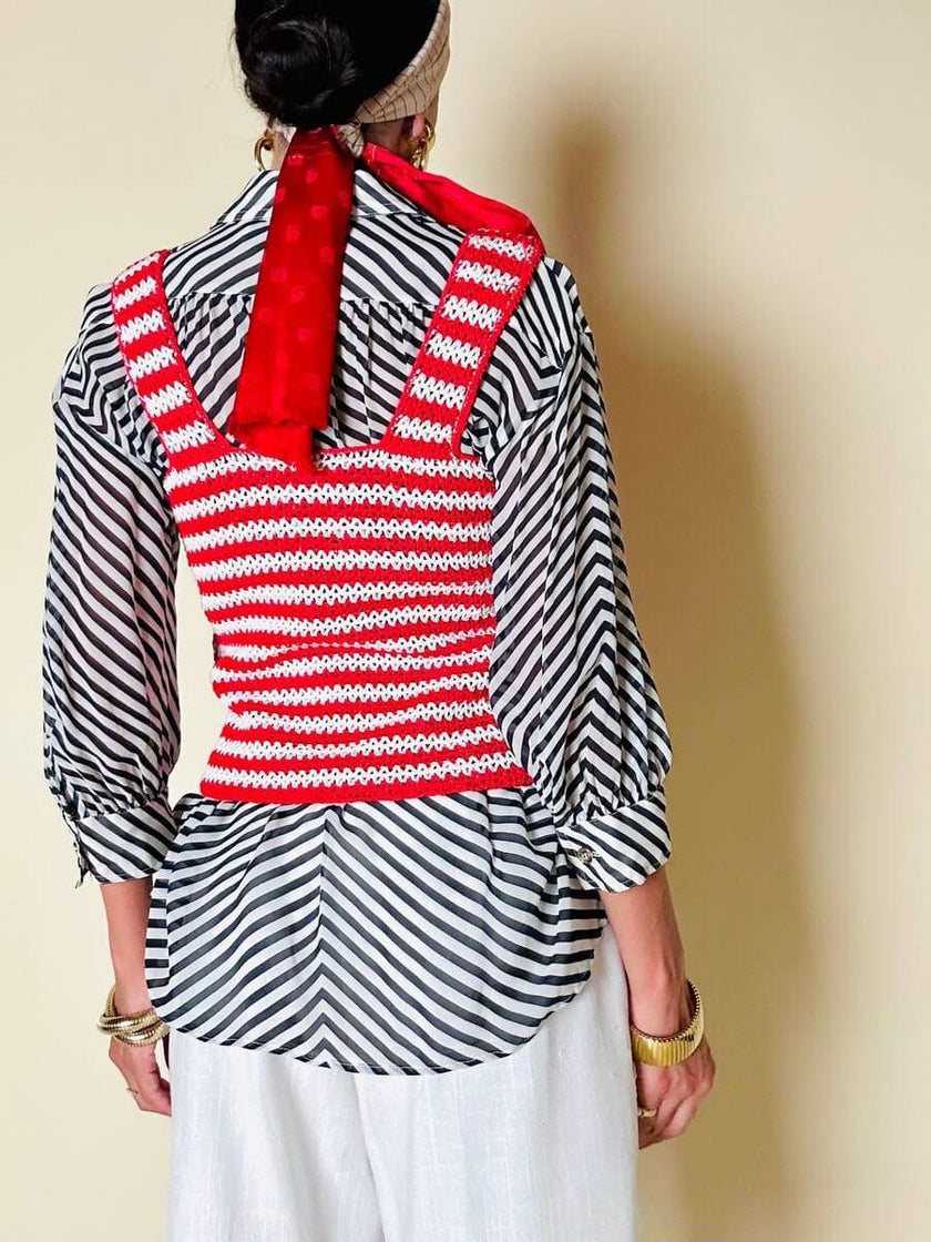 Canotta handmade in crochet a righe bianche e rosse