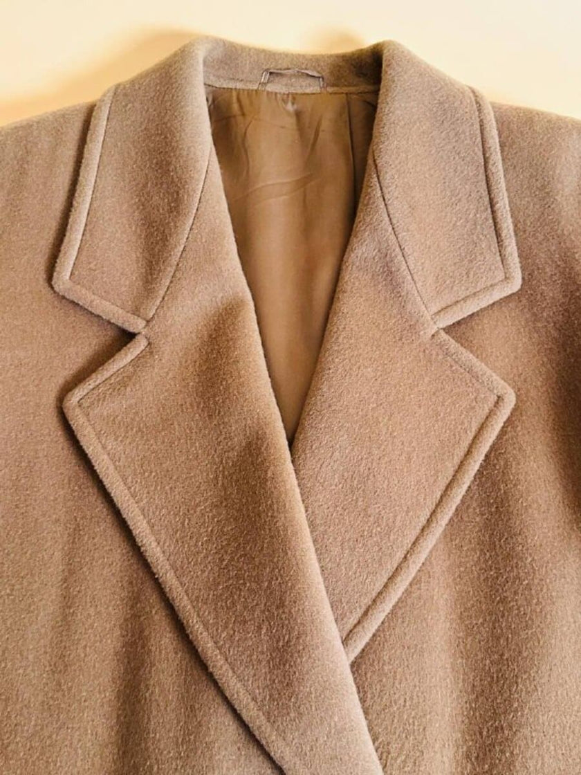 Cappotto doppiopetto in drap di lana cammello 