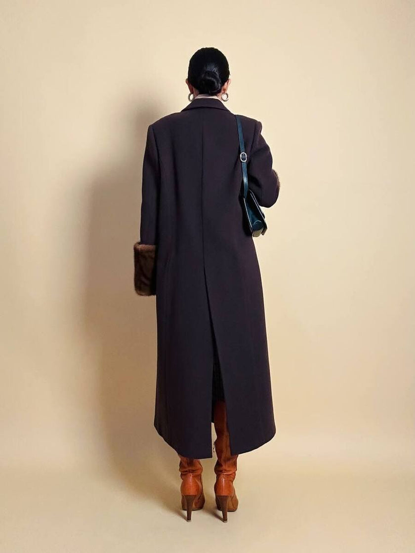 Cappotto doppiopetto in drap di lana caffè con polsi di visone