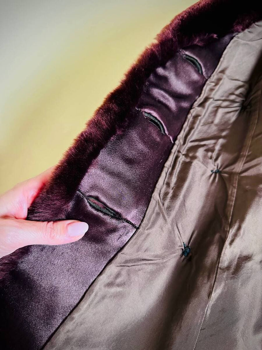 Cappotto doppiopetto in montone rasato rosso marrone