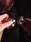 Cappotto doppiopetto in montone rasato rosso marrone