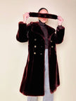 Cappotto doppiopetto in montone rasato rosso marrone