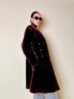 Cappotto doppiopetto in montone rasato rosso marrone