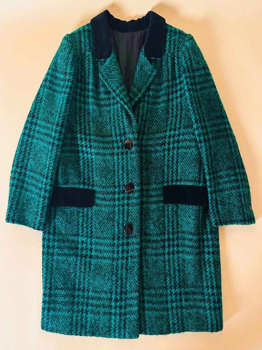 Cappotto sartoriale in lana bouclé verde e nero fantasia principe di Galles