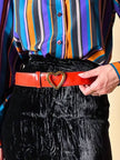 Cinturón de piel con hebilla de corazón dorada “Moschino”