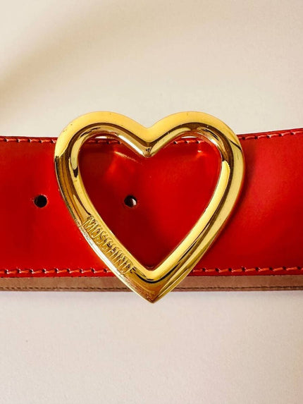 Cintura in pelle con fibbia a cuore oro “Moschino”