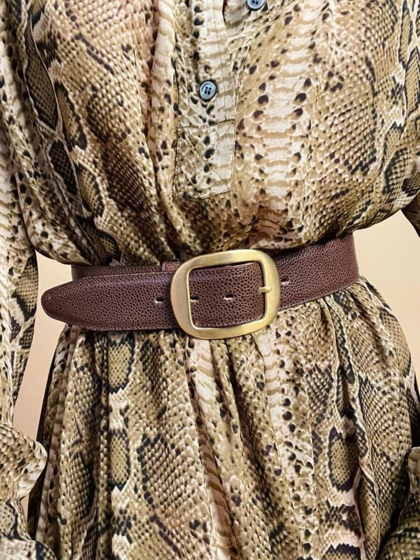 Cintura in pelle stampa tejus color ebano con maxi fibbia oro satinato