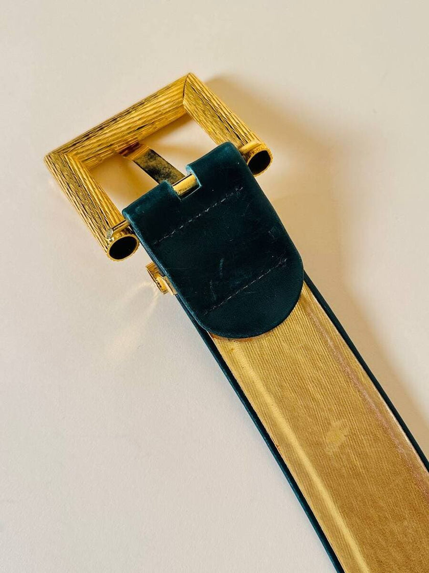 Cintura in pelle verde inglese con fibbia dorata 