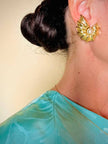 Clip dorate a forma di conchiglia con perle cabochon