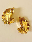 Clip dorate a forma di conchiglia con perle cabochon