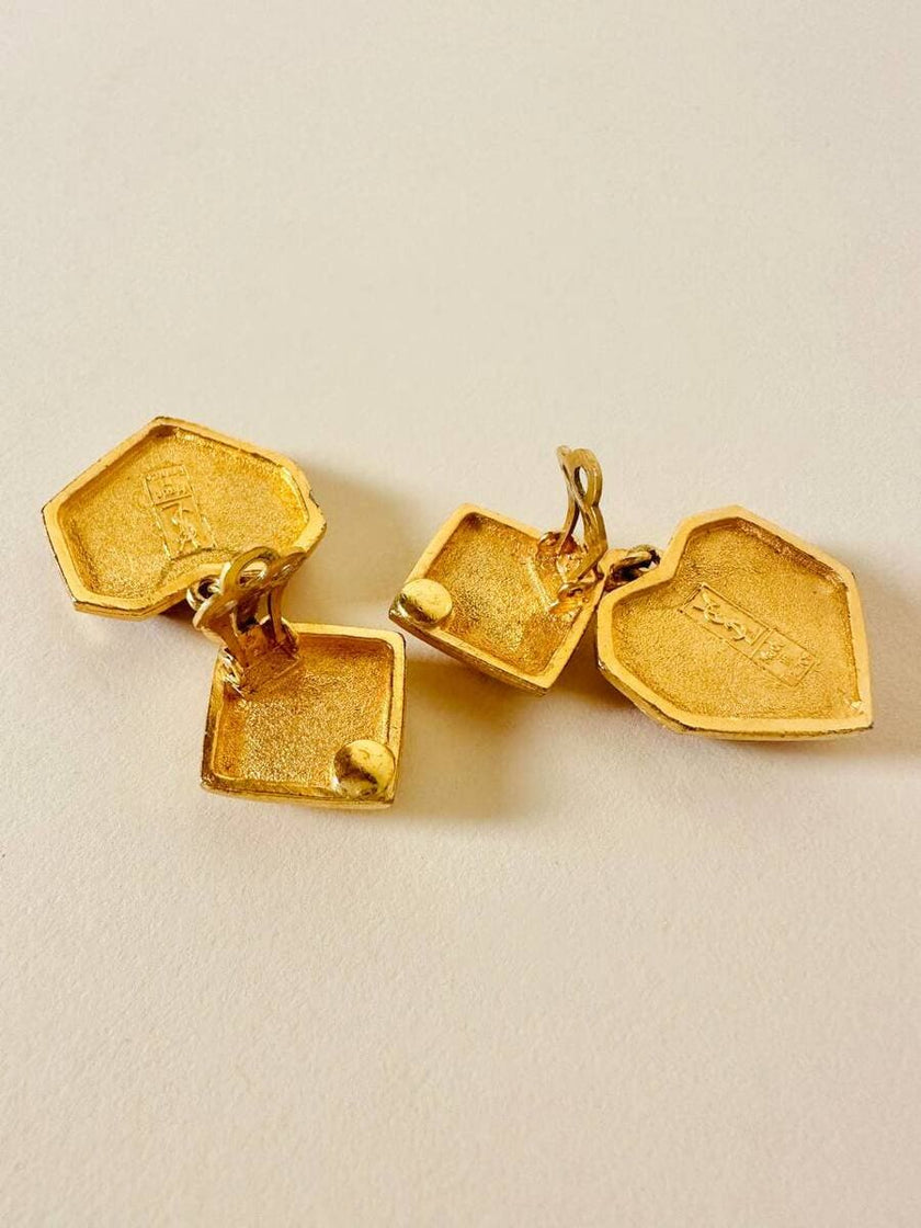 Clip pendenti a forma di cuore oro e corallo “Yves Saint Laurent”