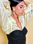 Clip pendenti con perle cabochon e strass rossi