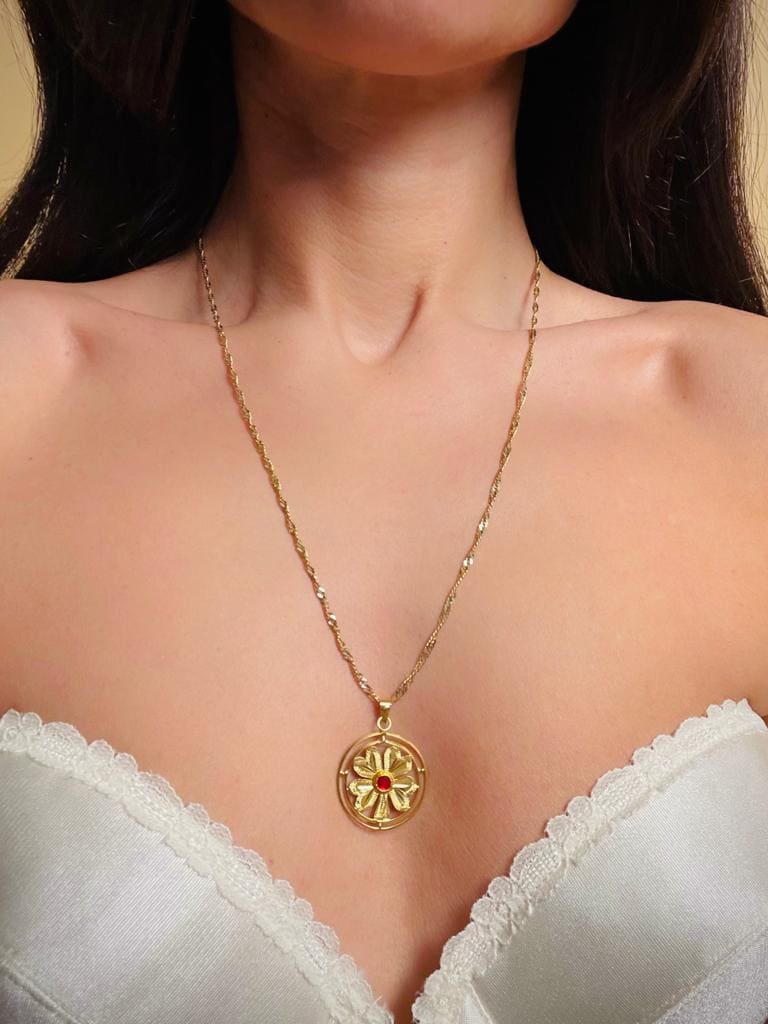 Collana porta fortuna con ciondolo quadrifoglio