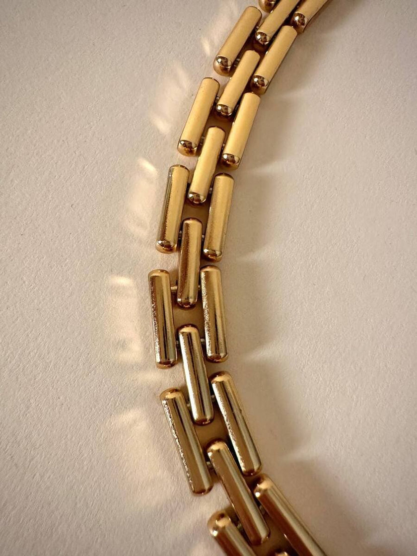 Collier a catena dorato con moduli design