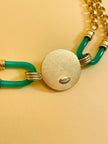 Collier in metallo e vetro 