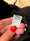 Costume intero nero con coppe preformate e dettaglio a riccio “La Perla”