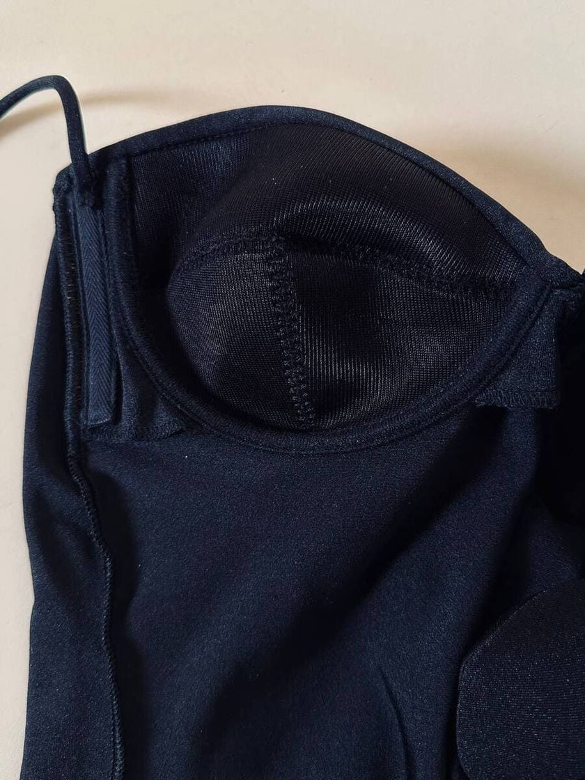 Costume intero nero con coppe preformate e dettaglio a riccio “La Perla”