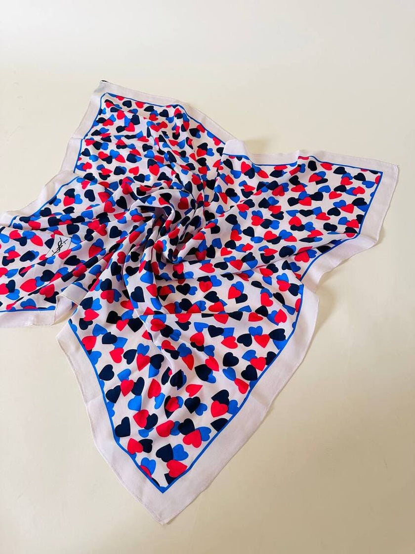 Foulard in seta fantasia cuori “Yves Saint Laurent”
