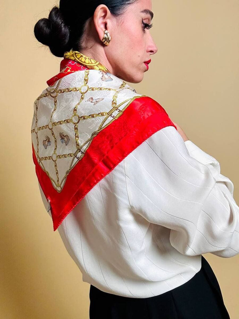 Foulard in seta Jaquard fantasia barocca con cagnolini 