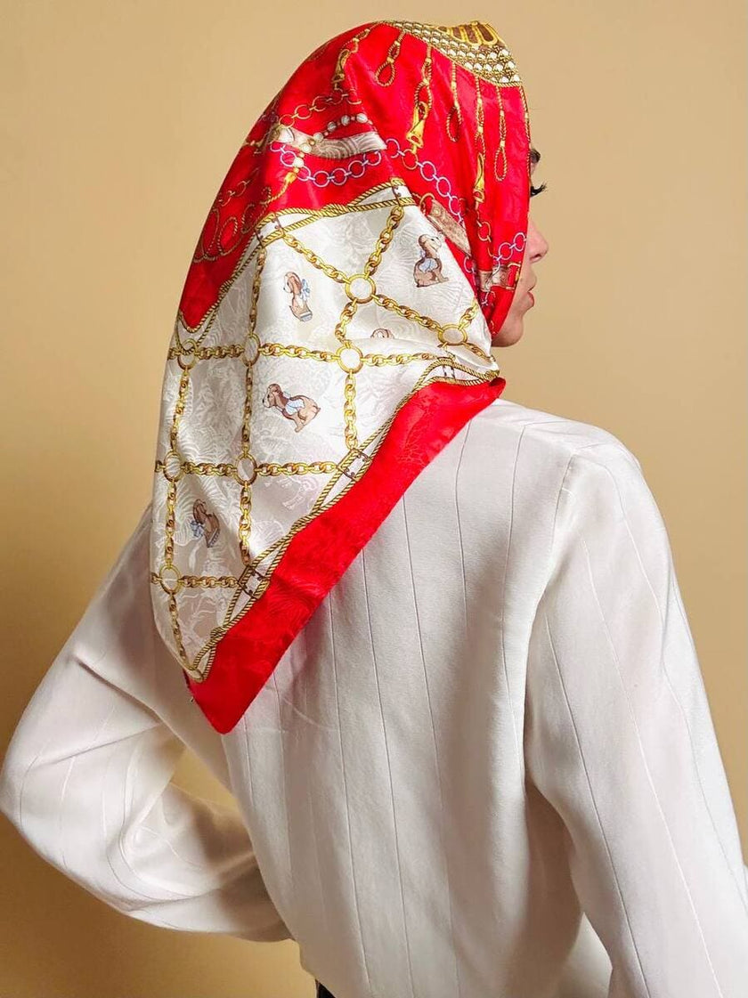 Foulard in seta Jaquard fantasia barocca con cagnolini 
