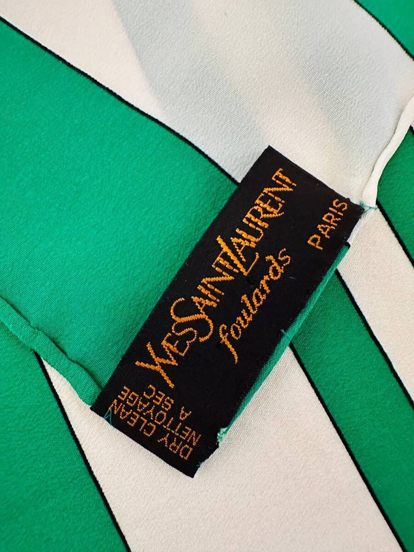Foulard in seta multicolor con maxi logo “Yves Saint Laurent”