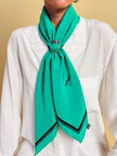 Foulard in seta verde smeraldo 