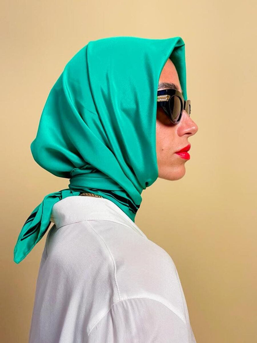 Foulard in seta verde smeraldo 