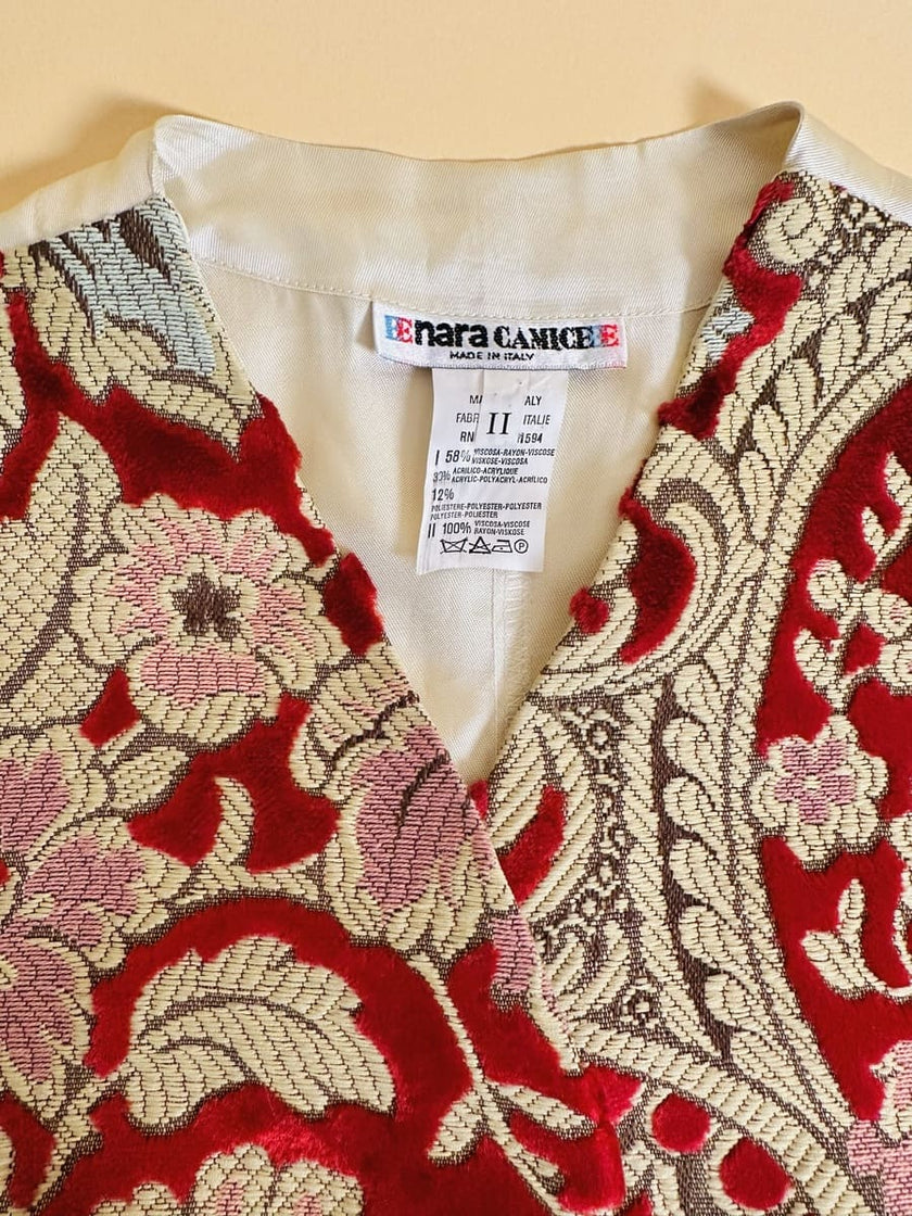 Gilet in velluto damascato con bottoni gioiello 