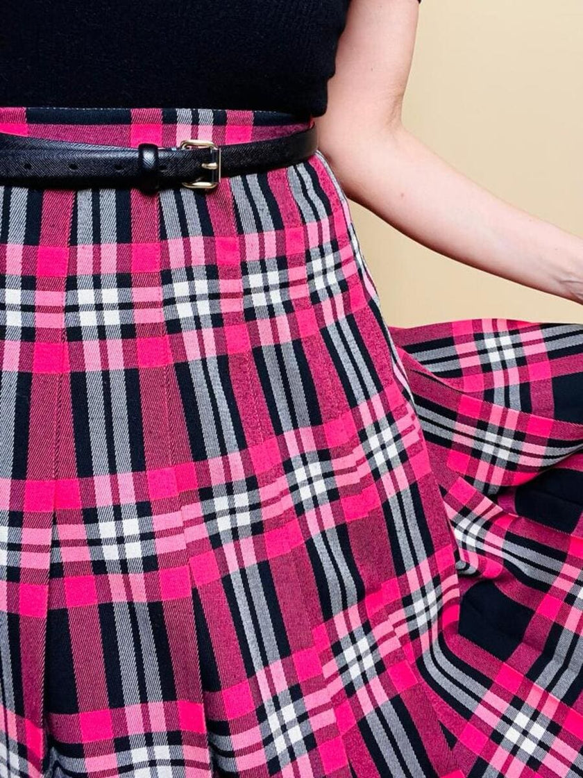 Gonna sartoriale a pieghe fantasia tartan fucsia e nera